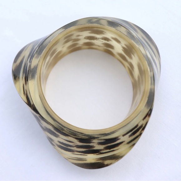 Kate Spade Leopard resin bangle - Picture 2 of 3